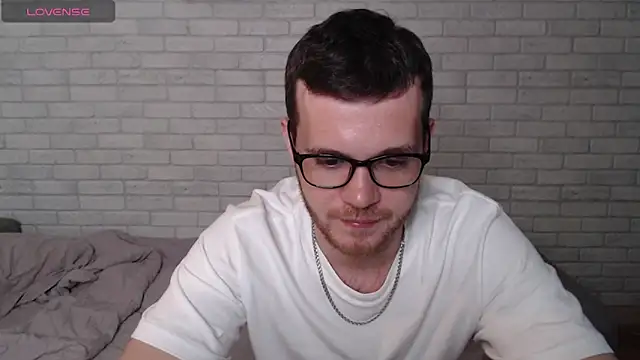 Alexxx_horny Chat XXX in diretta