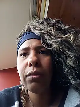 Chat XXX ao vivo de Ivon_C