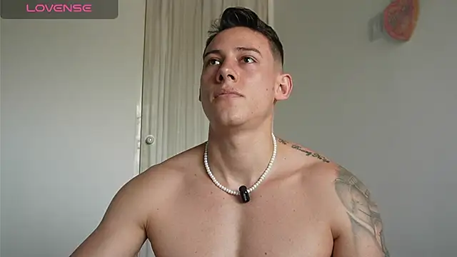 Muscle_King_Cum Chat XXX in diretta