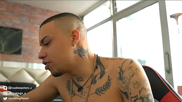 XXX chat uživo modela AlphaMasterXxx