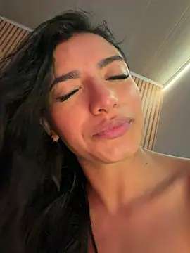 Chatroom XXX en direct de AlinaArgii