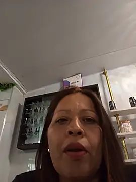 XXX chat uživo modela katialatimaecha