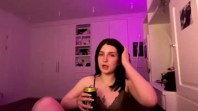 ShuJarecke XXX чат на живо