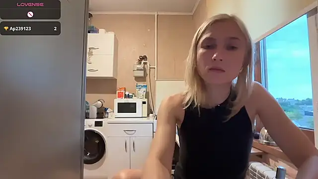 Chat +18 de AngelJeni ao vivo