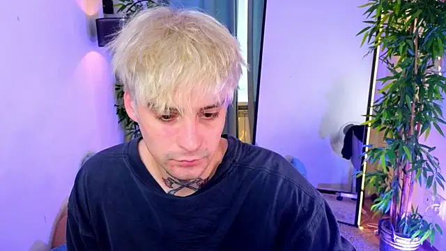 drillfi11's Live XXX Chat