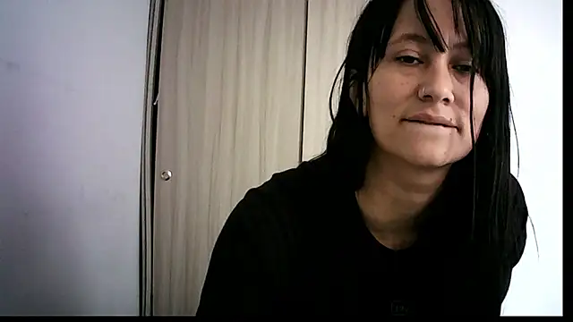 Ainhoa_wish élő XXX-chatje