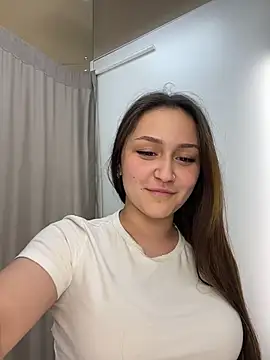Chatroom XXX en direct de EvelynFly