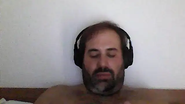 Chat +18 de BeMy_Master ao vivo