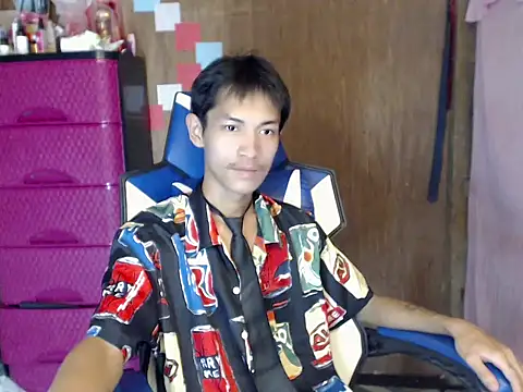 riks_tylerのウェブカメラショー