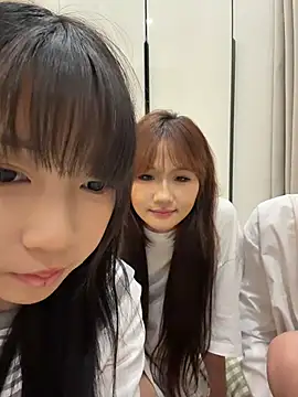 Chat XXX en directo de yang818