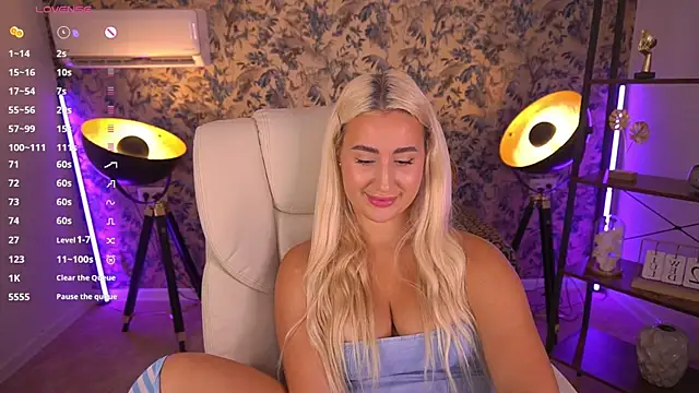 LiaBrazzerr's Live XXX Chat