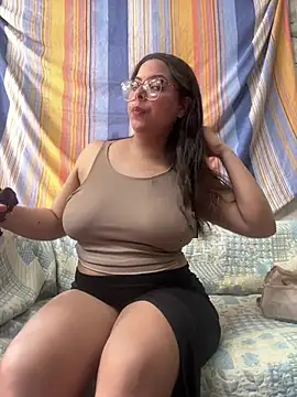 MiaCollinssx's Live XXX Chat