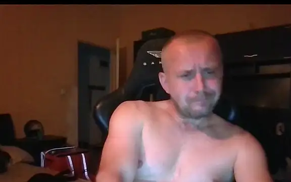 MrWhitePL élő XXX-chatje