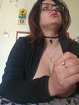 Karengenesisx 现场XXX聊天