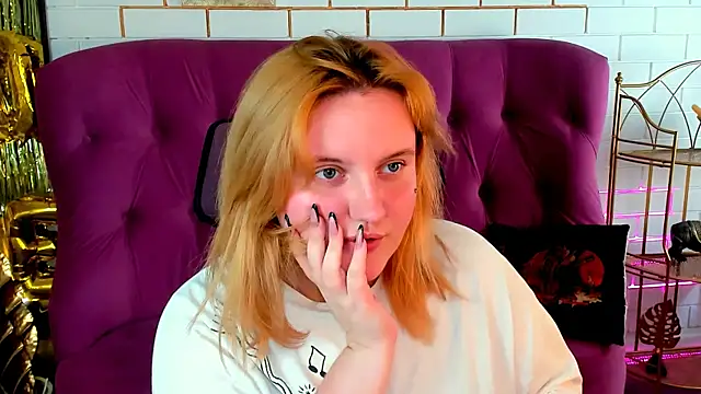 KathyBriggs Live XXX-Chat