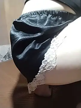 Squirt107 élő XXX-chatje