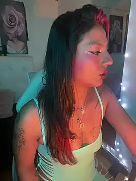 Chat XXX en directo de SamathaMay