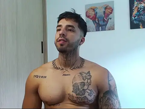 Chat XXX ao vivo de Jacobb_Phoenix