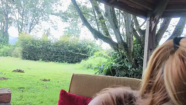 NatashaDiamond's Live XXX Chat