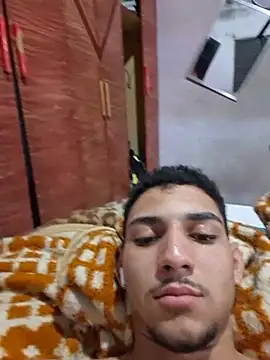 Chat +18 de andre_oliver2 ao vivo