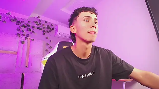 Webkamerová show Dylan_blue_