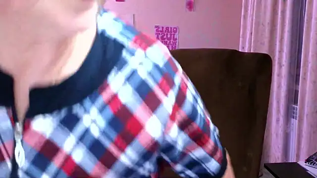 Chat XXX en directo de Sandra_Snowflake