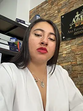 _Sarah-Office1 Chat XXX live