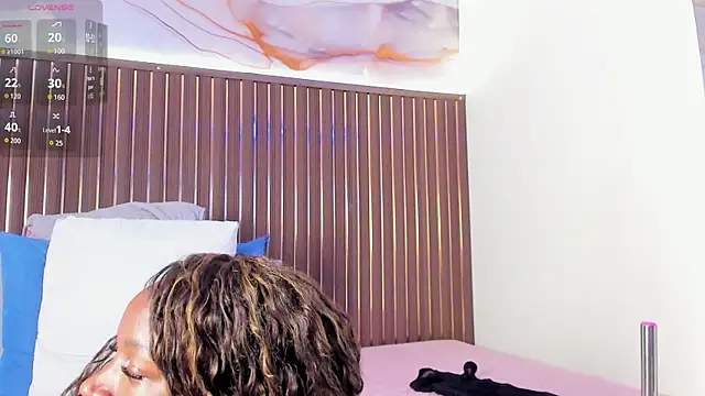 Chat XXX ao vivo de mia_pineda