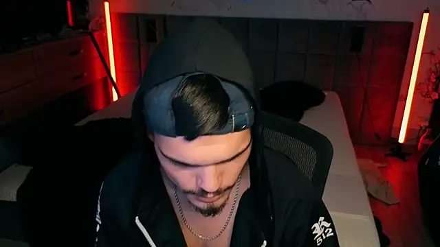 JordanShow's Live XXX Chat