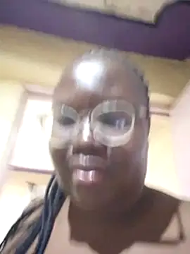 Chat +18 de Twinklestar254 ao vivo