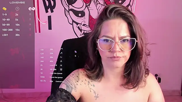 Chat XXX en directo de Luciifeer_