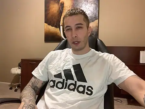 JuicyJoshy live XXX chat