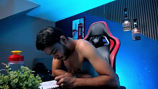 Boss_Domiinatorn Live XXX chat