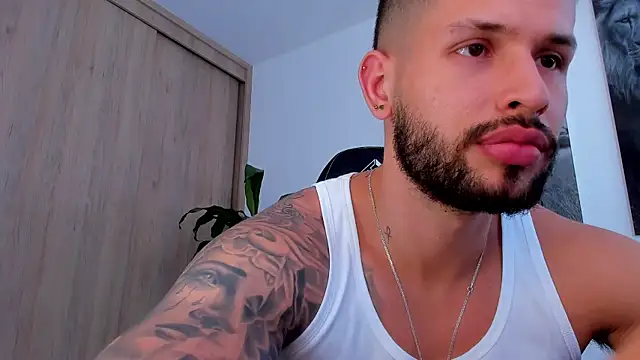Chat XXX en directo de Santos_ramirez1