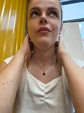 HarrietDart's Live XXX Chat
