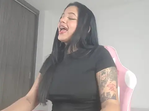 ObeyVal Chat XXX in diretta