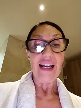 JasmineNoir2's Live XXX Chat