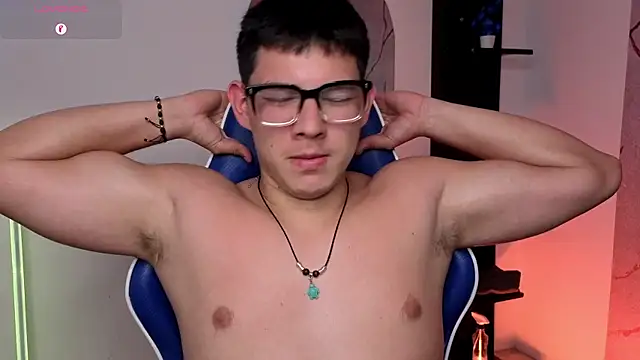 Chatroom XXX en direct de JamesCr_