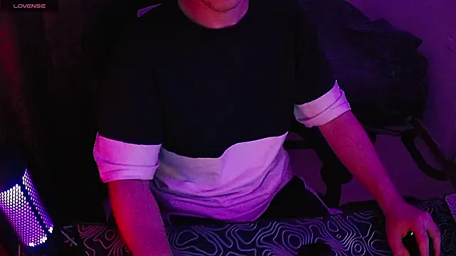ZXCENSORED- live XXX chat