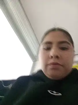 Sofia_Honey1 élő XXX-chatje
