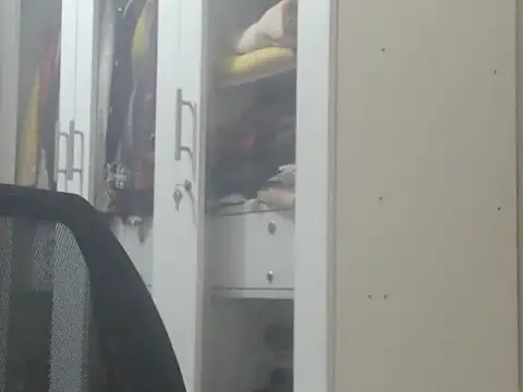 NancyRuvi Show Webcam
