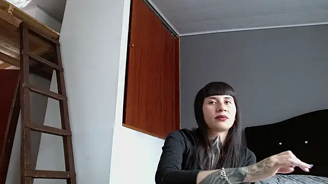 Sembang XXX Secara Langsung Emilia_1995
