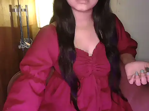 urvashi_rai Adlı Modelin Canlı XXX Sohbeti