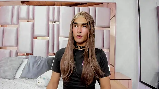 Show modela MiaBuny na web-kameri