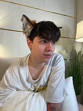 FetishFox Chat XXX in diretta