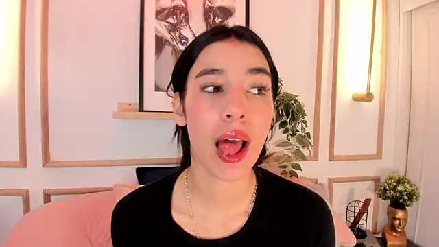 Chat XXX en directo de Nanami_