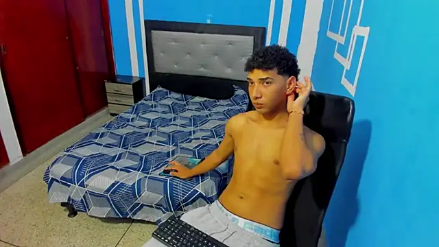 efrain_boyのライブXXXチャット