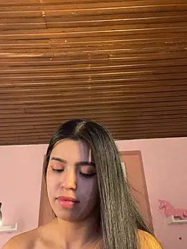 Chatroom XXX en direct de LunaMoore_Pink