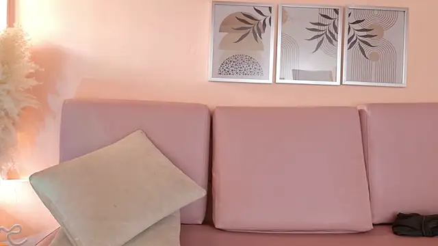 Emmy_And_Luna 现场XXX聊天