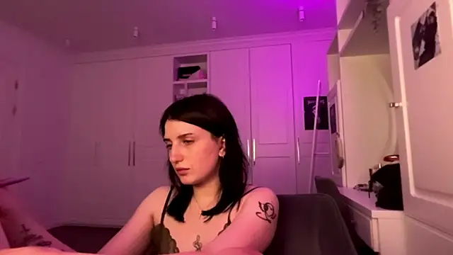 XXX chat uživo modela ShuJarecke